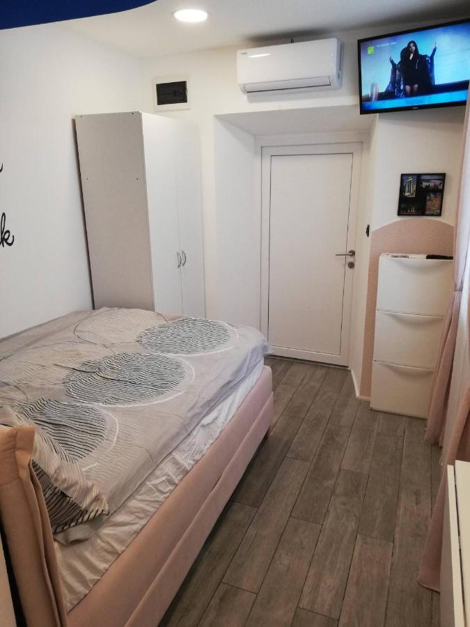 Ichill Apartman Póla Kültér fotó